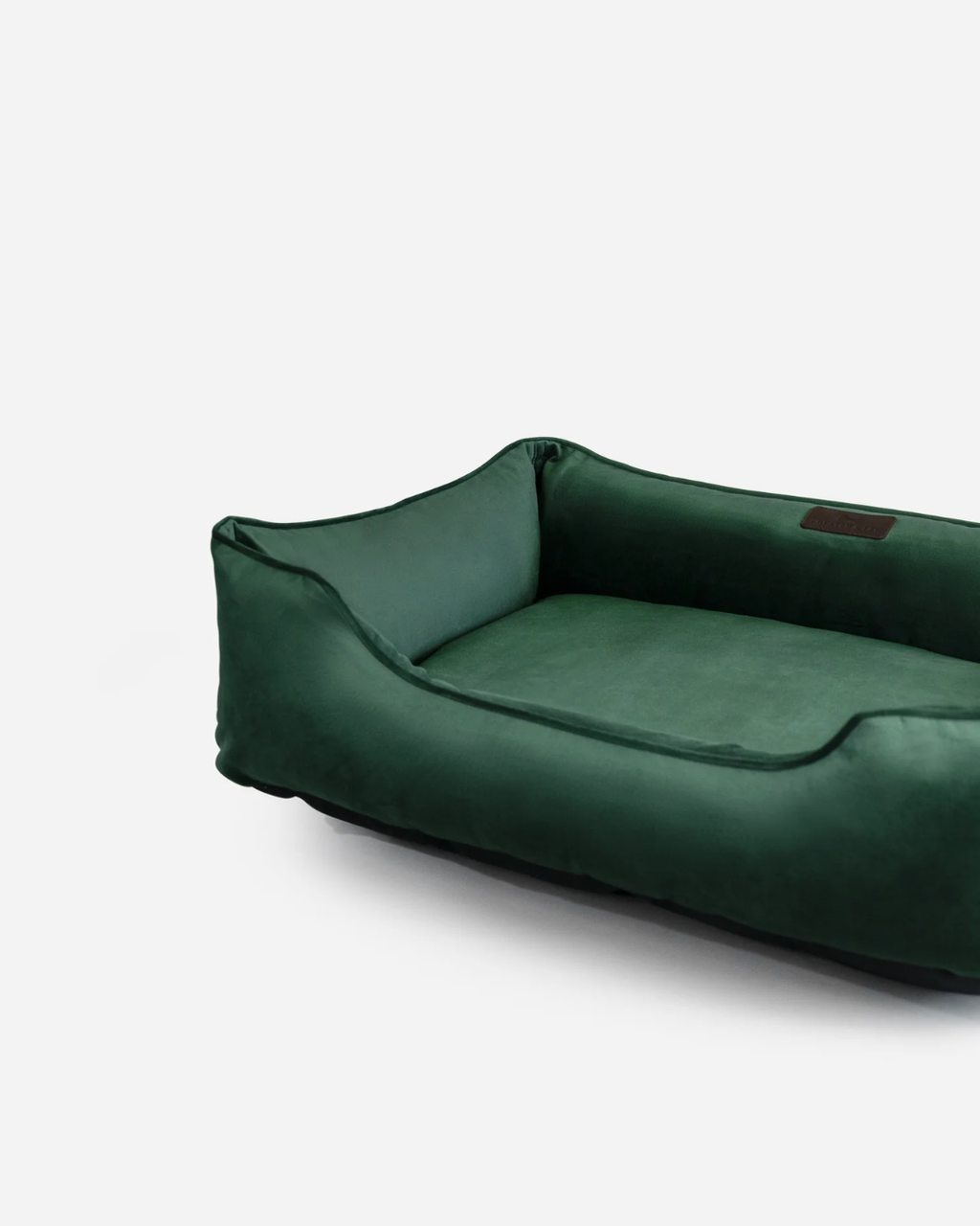 Chester & Lee | Classic Velvet Sleeper Dog Bed Green