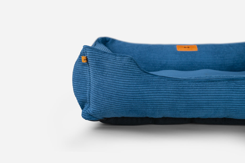 Chester & Lee |Corduroy Sleeper Dog Bed